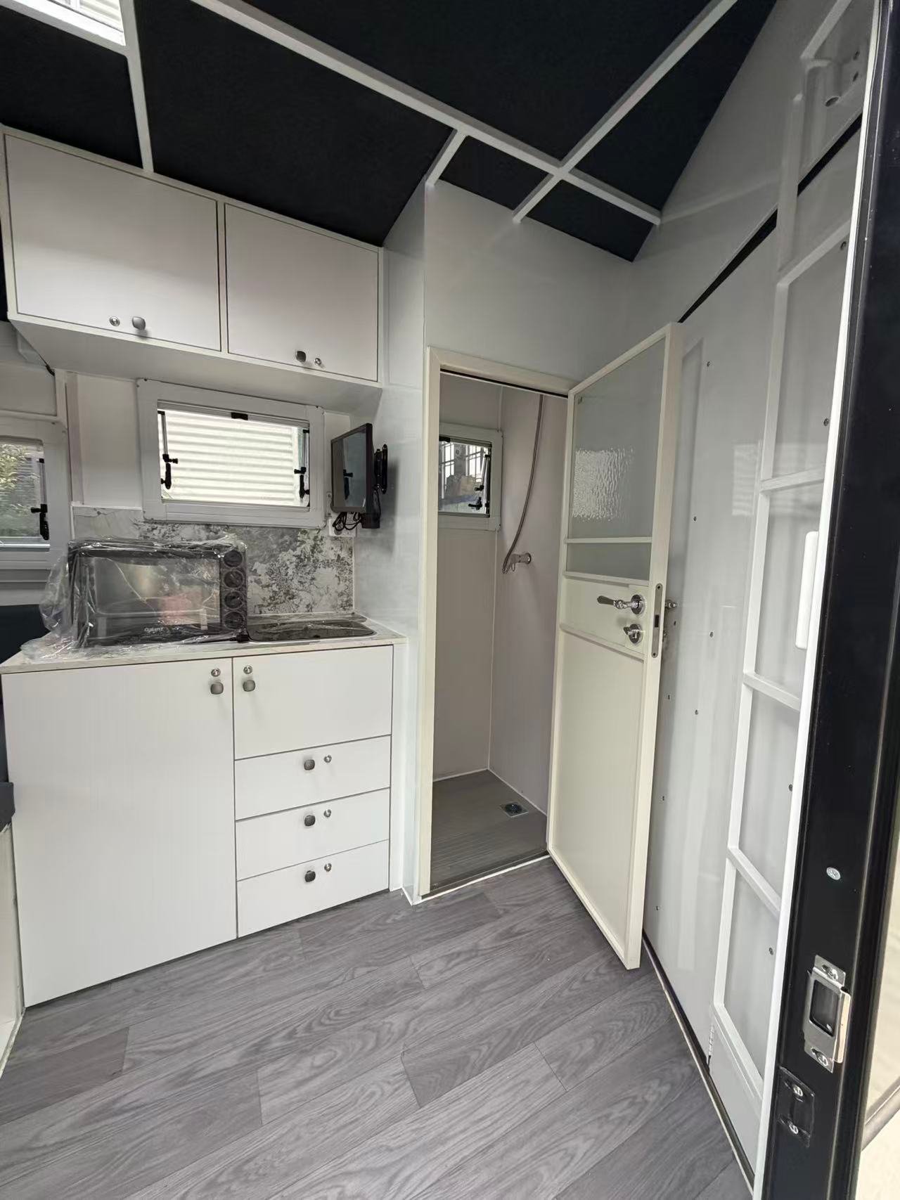 Camper Float T5475 - Image 5