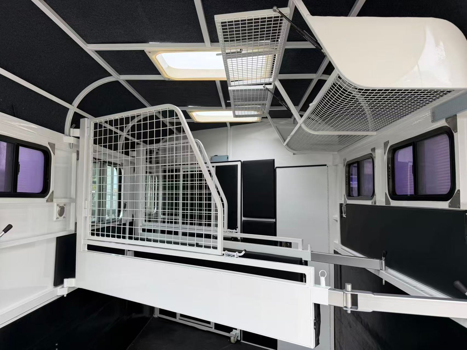 Camper Float T5475 - Image 12