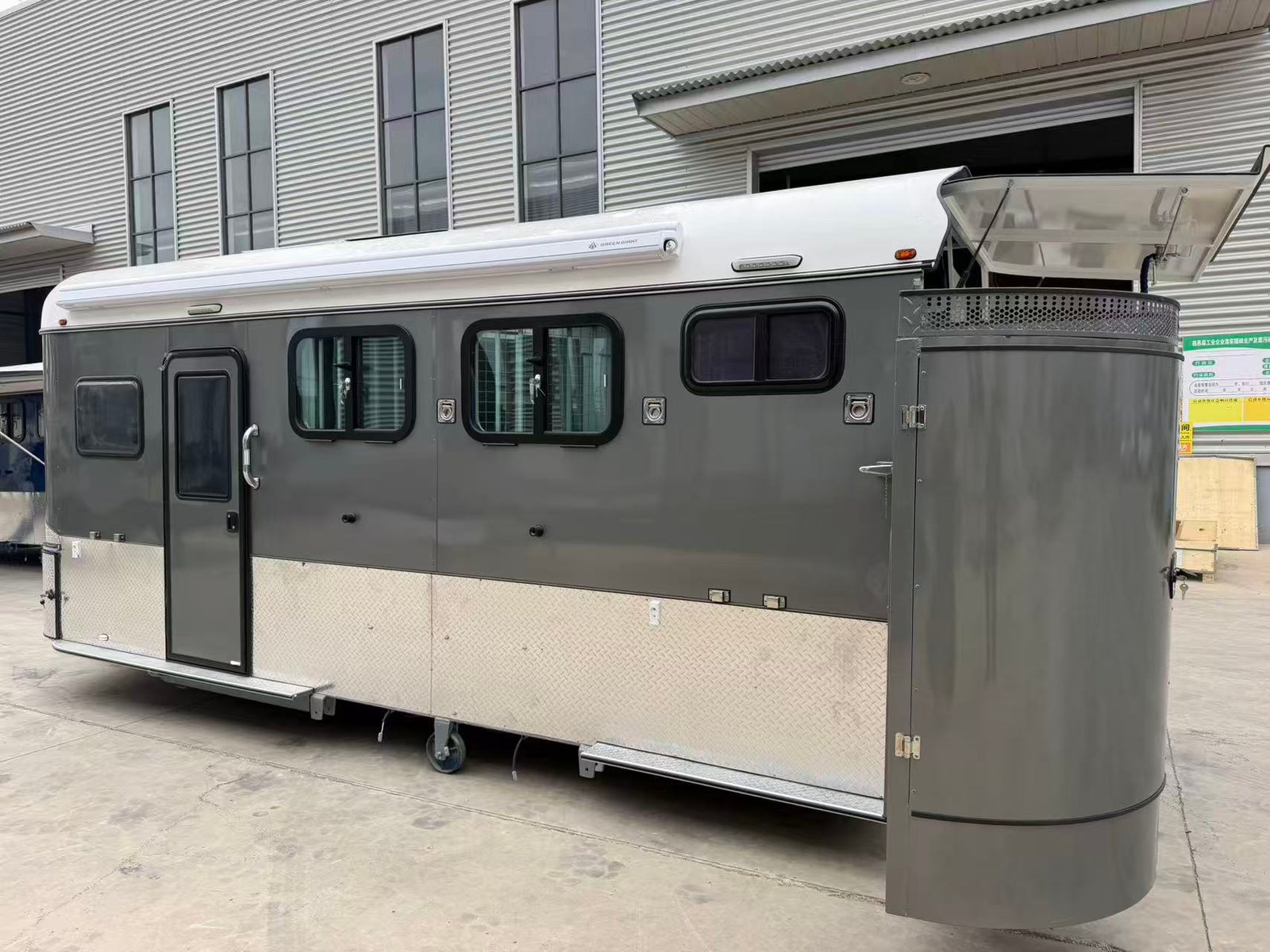 Camper Float T5475 - Image 10
